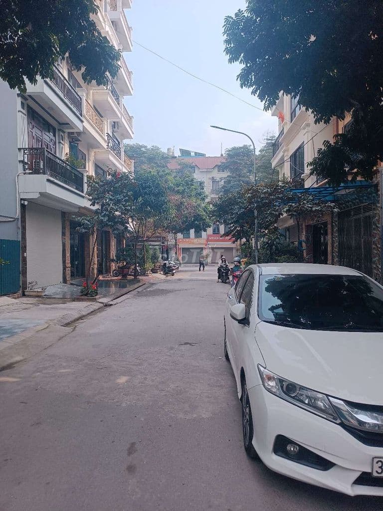 BÁN 50M² ĐẤT DỊCH VỤ – YÊN NGHĨA | GIÁ 11,2 TỶ