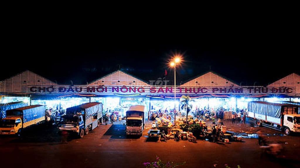 23ty 263m nhà củ 2 tầng 85tr/m Mt sát chợ đầu mối. Ngộp nặng cứu chủ