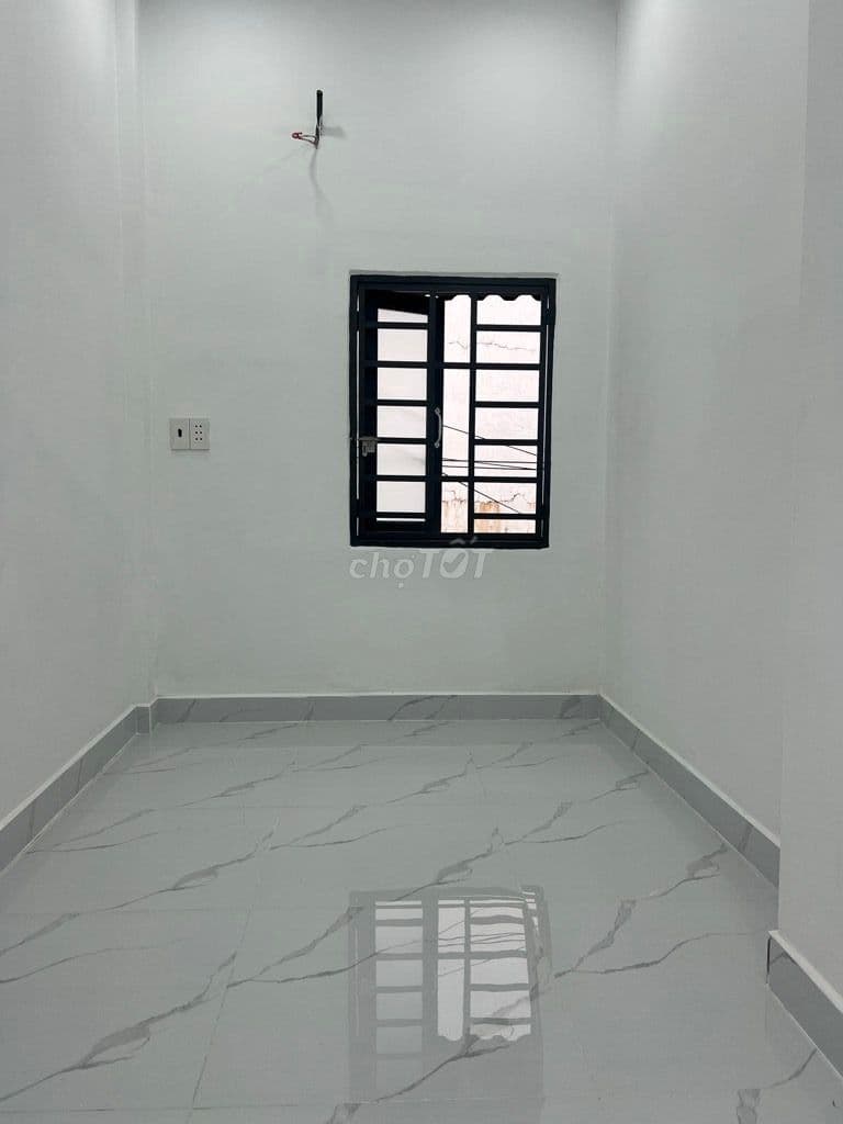 Nhà 2 tầng 17m² gần Chợ Thủ Đức, sổ riêng, giá 2.05 tỷ thương lượng - Ảnh 3