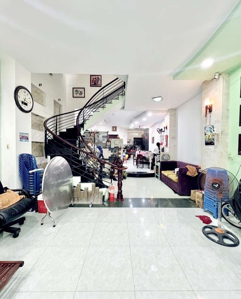 QUÁ NGON, chủ bán gấp nhà hẻm xe hơi DT 134m, Phường 26, Bình Thạnh