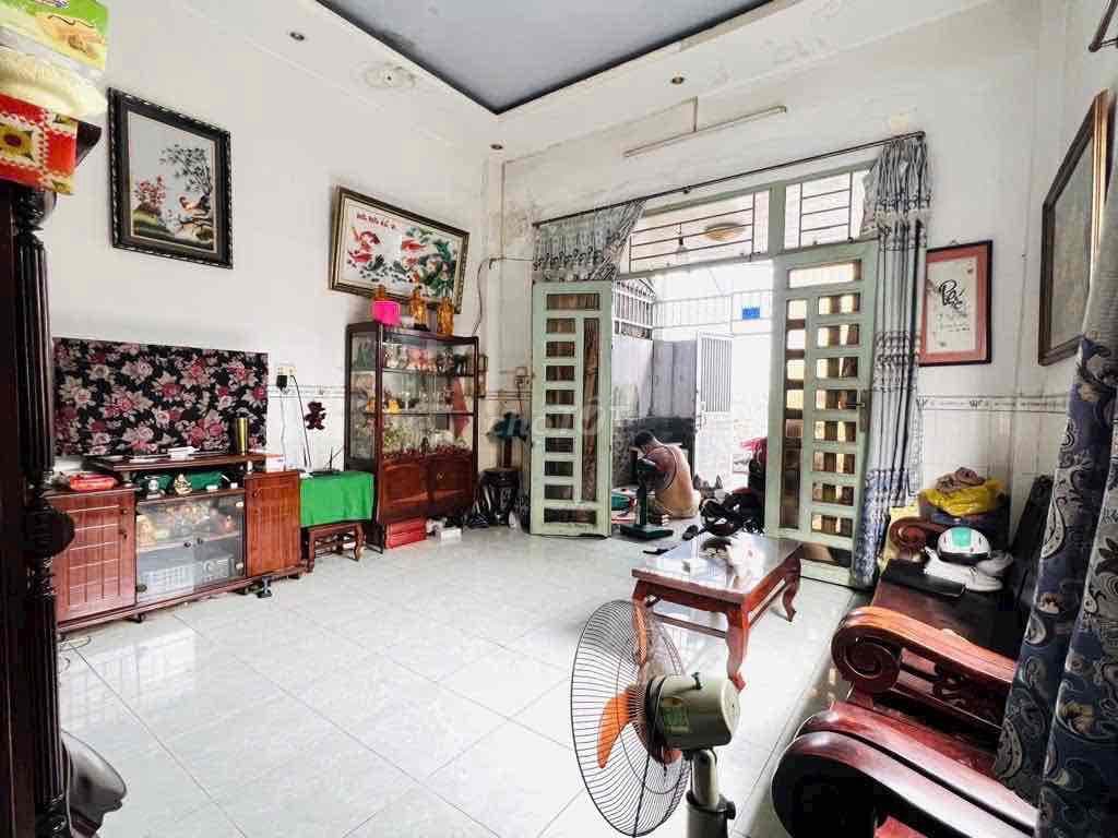 Nhà Góc 2 Mặt tiền thống nhất 4,2 x 15,5m cấp 4 - Ảnh 2