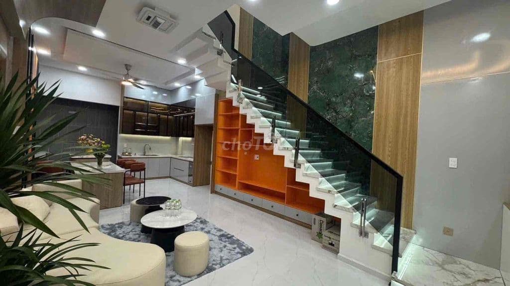 nhà mới xây chắc chắn vị trí đẹp nhà tặng full nội thất - Ảnh 3