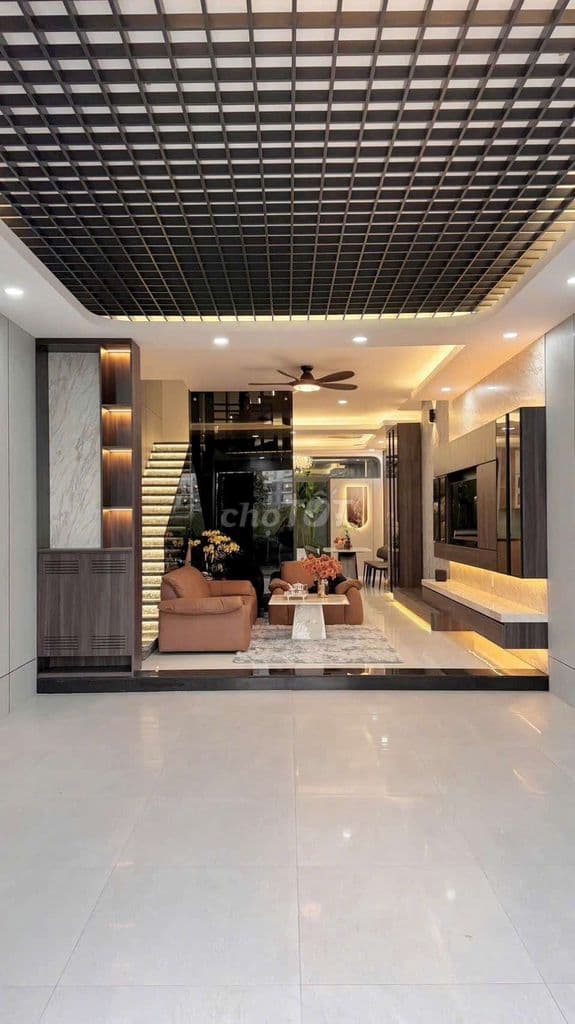 NHÀ PHỐ CAO CẤP CÓ THANG MÁY - Ảnh 2