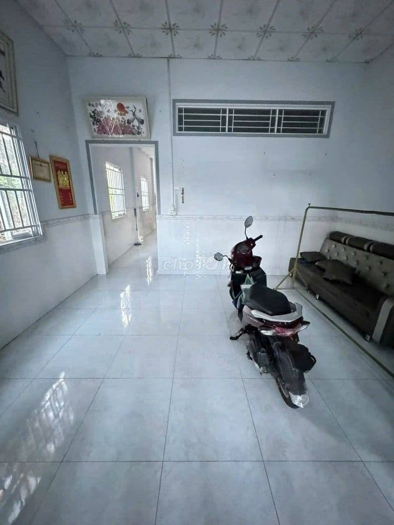 Giảm 350TR chỉ còn 850TR căn nhà 110m2 đường Lê Thị Siêng, Củ Chi, SHR - Ảnh 2