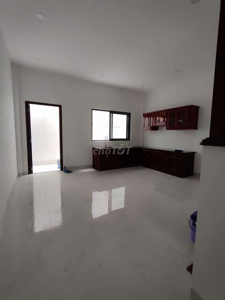 Mặt tiền đường 23 vị trí đẹp sát cc An Phú 4.5x20 4 lầu sẵn HĐt 35tr - Ảnh 3