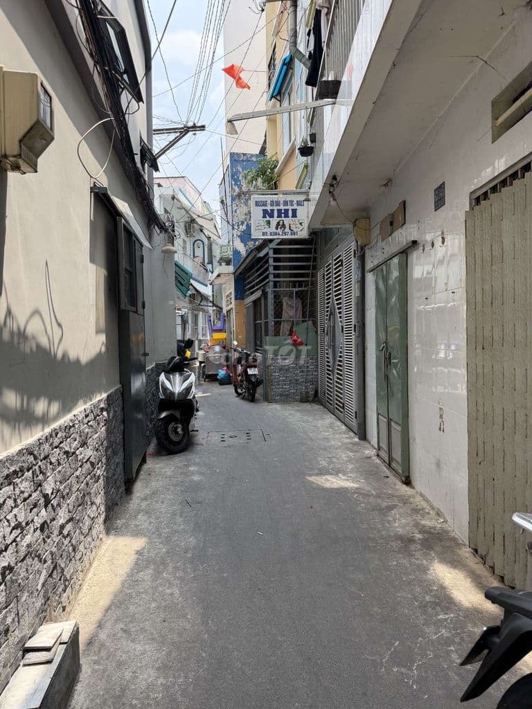 SIÊU HIẾM GÓC MT HẺM Q10-NHÀ CÓ DÒNG TIỀN SIÊU KHỬNG-HƠN 5 TỶ THÔI