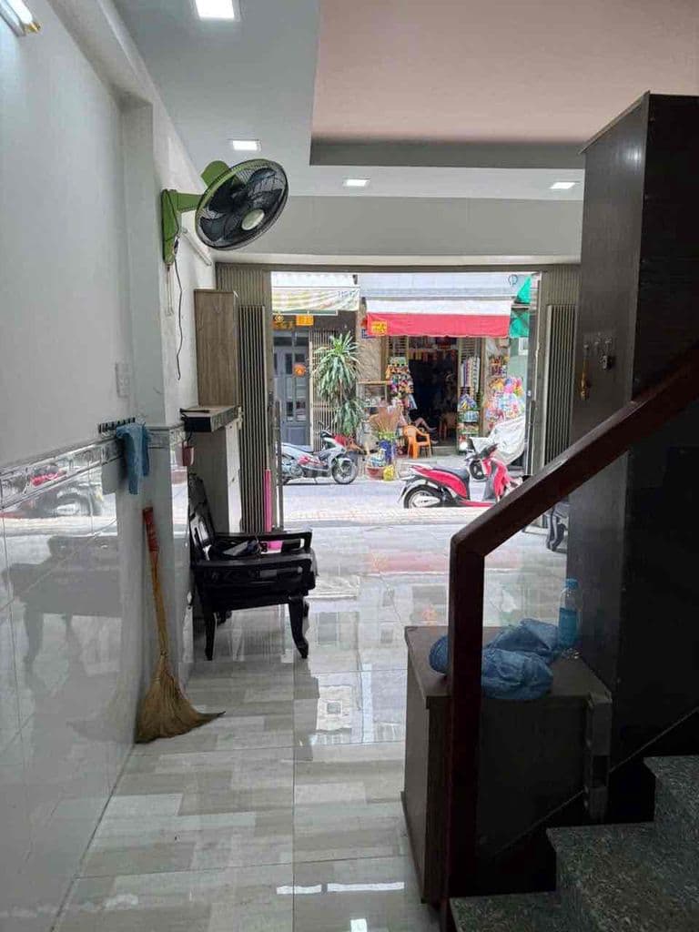 Hẻm kinh doanh 8m xe tải Q11 – Nhà 4 tầng KD tốt giá chỉ 7.7 tỷ - Ảnh 2