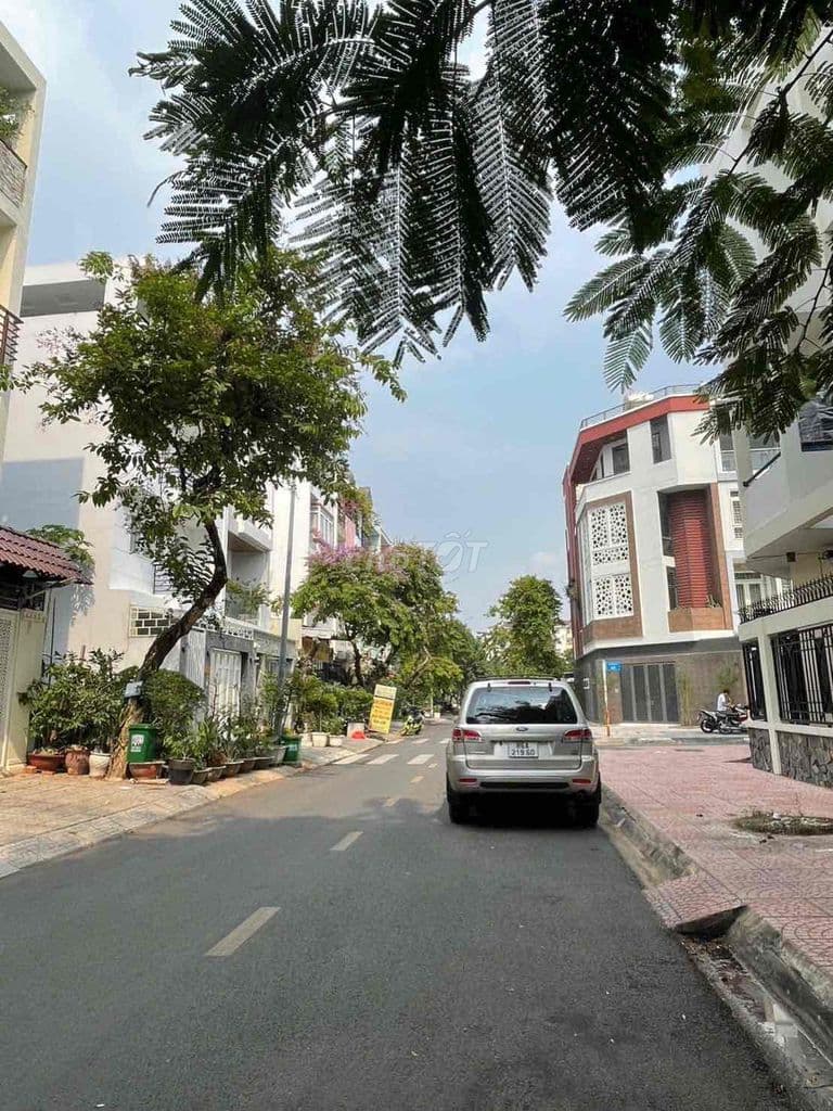 Bán Nhiều Lô Đất Khu Trung Sơn Sát Himlam Q7 Xây Liền