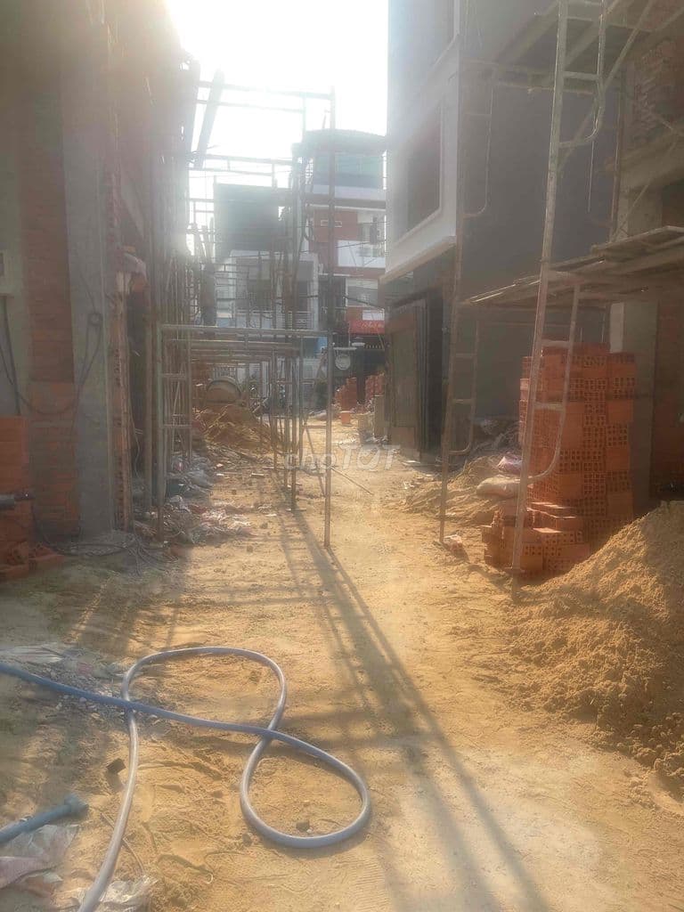 HẺM XE HƠI PHẠM VĂN CHIÊU , 100M RA PVC - Ảnh 2