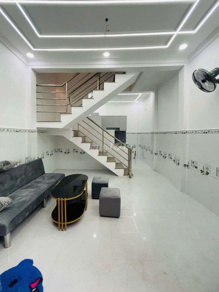 NHÀ ĐẸP 2 TẦNG, GẦN CHỢ THIẾC, Q12