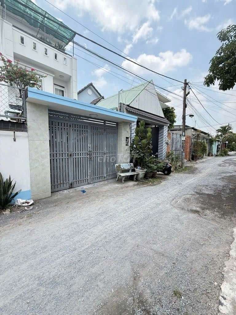 BÁN NHÀ SIÊU ĐẸP HÓC MÔN 93M2 FULL THỔ CƯ, CHỈ 3.8 ĐỒNG