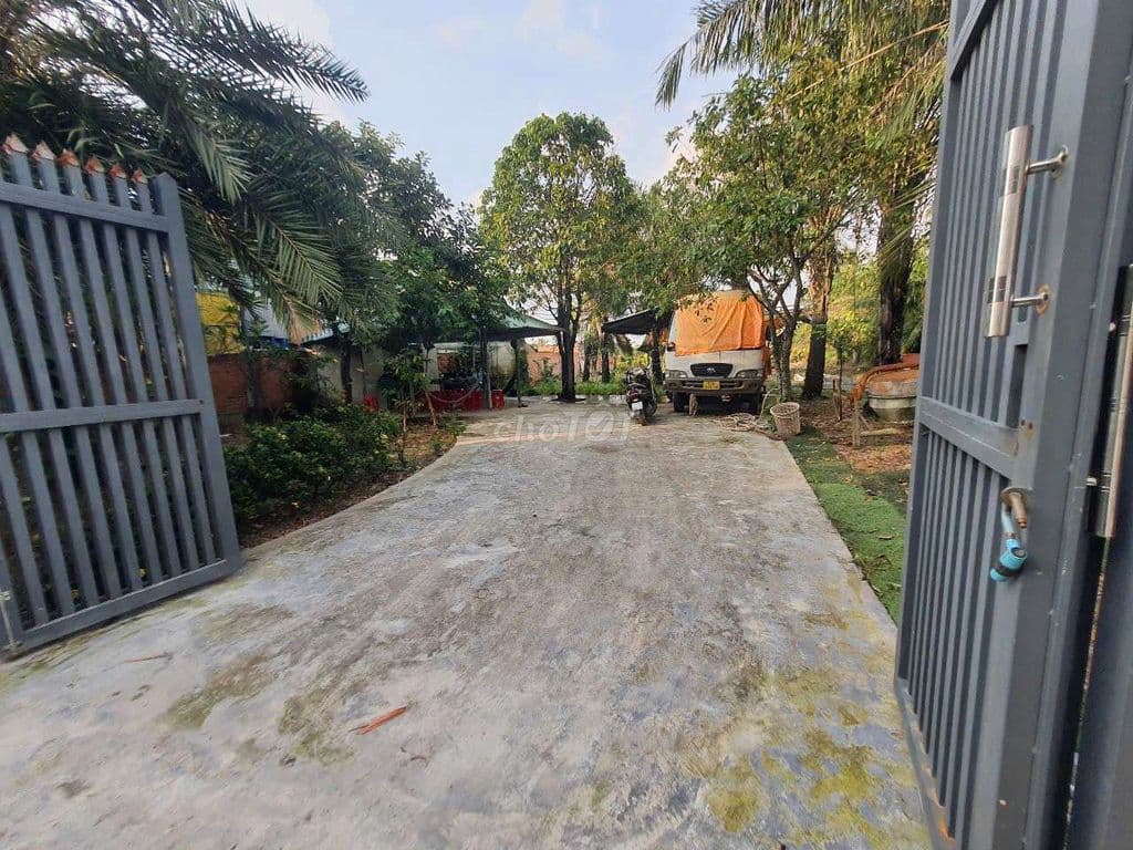 Chính chủ bán 1.400 m2 đất ở gần cầu Rạch Tra. - Ảnh 2