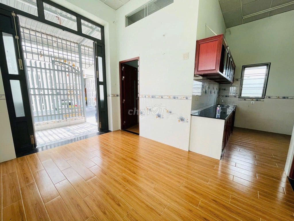 Cắt lỗ sâu nhà C4 ở ngay Tân Phú Trung, Củ Chi, 116m2 giá 820trieu SHR - Ảnh 2