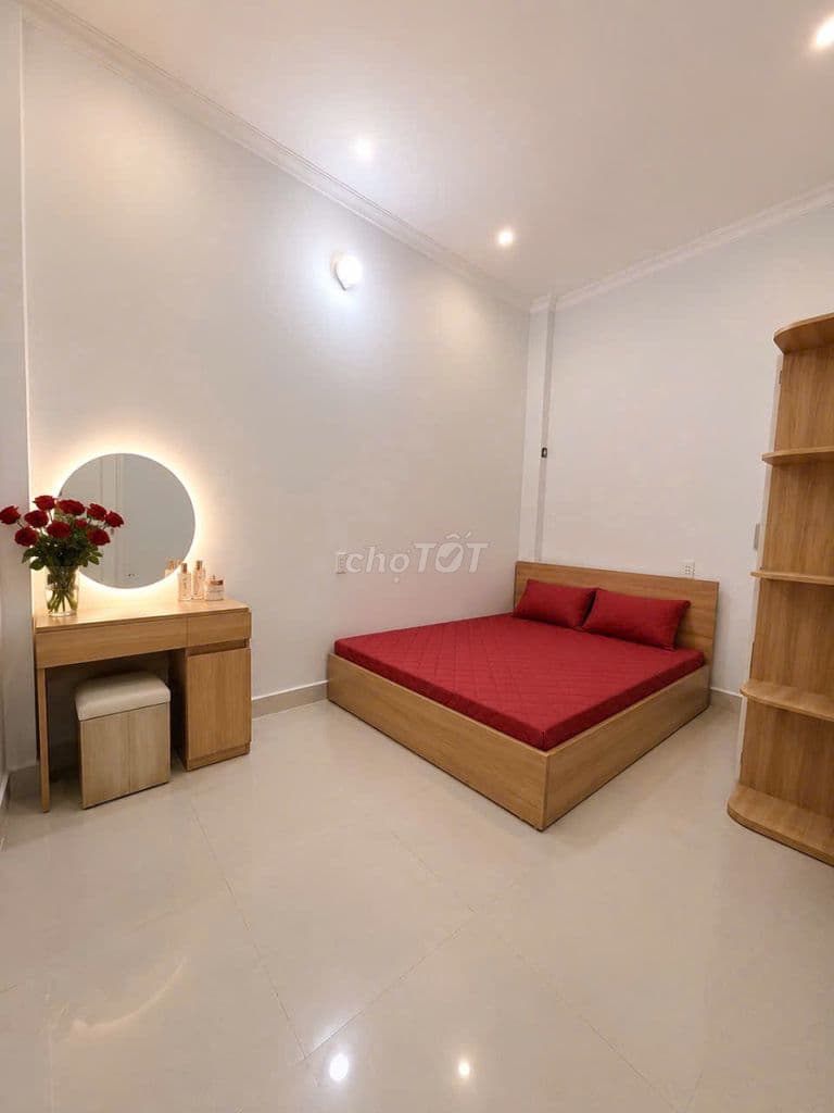 🏡 NHÀ CẤP 4 CÓ SÂN RỘNG HIẾM GẶP - GẦN CHỢ THẠCH ĐÀ - GIÁ CHỈ 4,94 TỶ - Ảnh 3