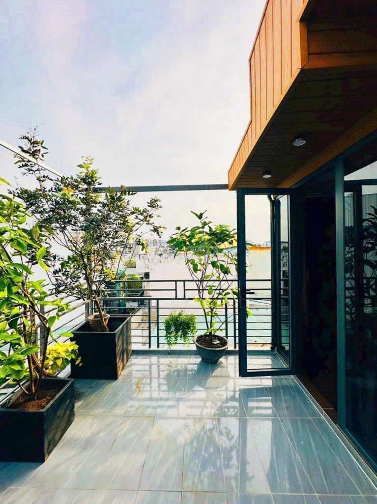 Nhỉnh 4Đ 3PN gần CV Gia Định có sân thượng