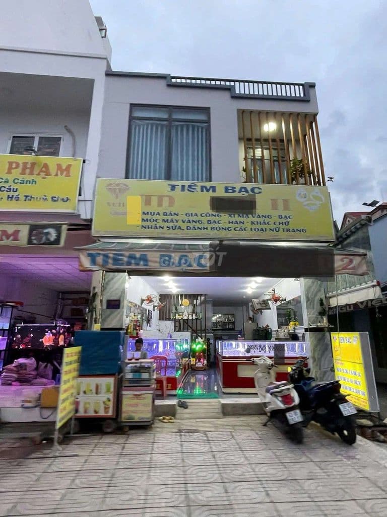 Chính chủ bán nhà Trịnh Quang Nghị 5x23m 1 lầu giá 850 triệu