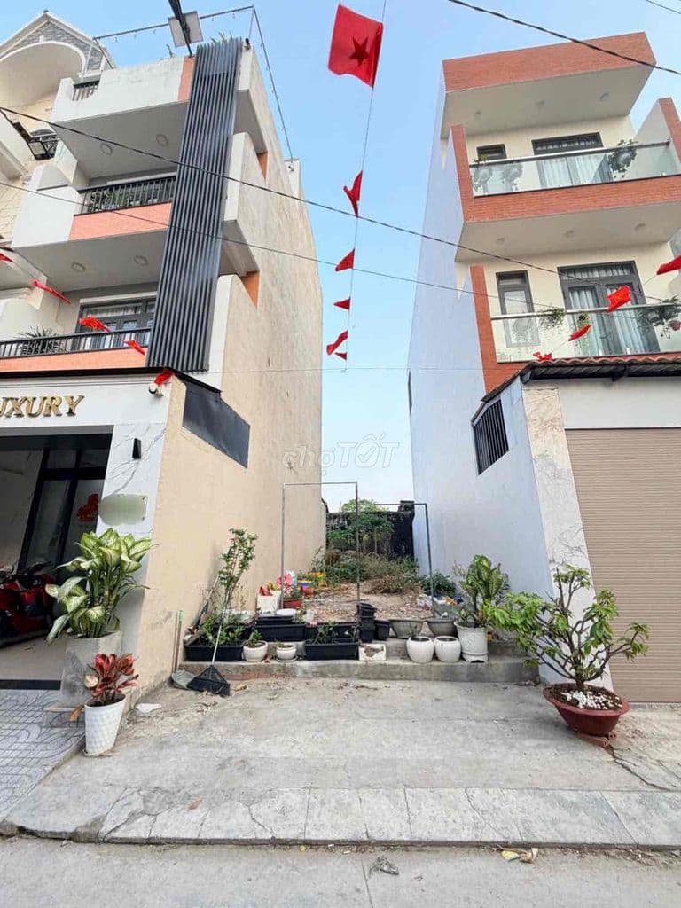 ĐẤT VIP 63M2 NGAY LÊ VĂN CHÍ CHỈ HƠN 5 TỶ - ĐƯỜNG XE TẢI CÓ TL TỐT
