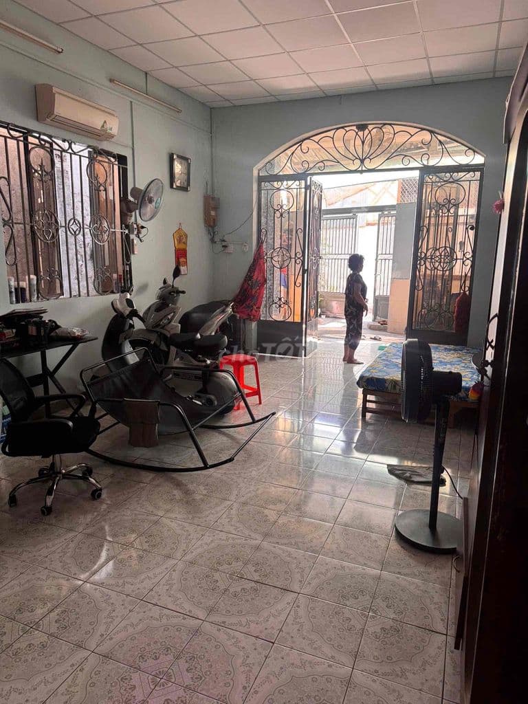 6,5 ty bán đất tặng nhà 97m đường thống nhất