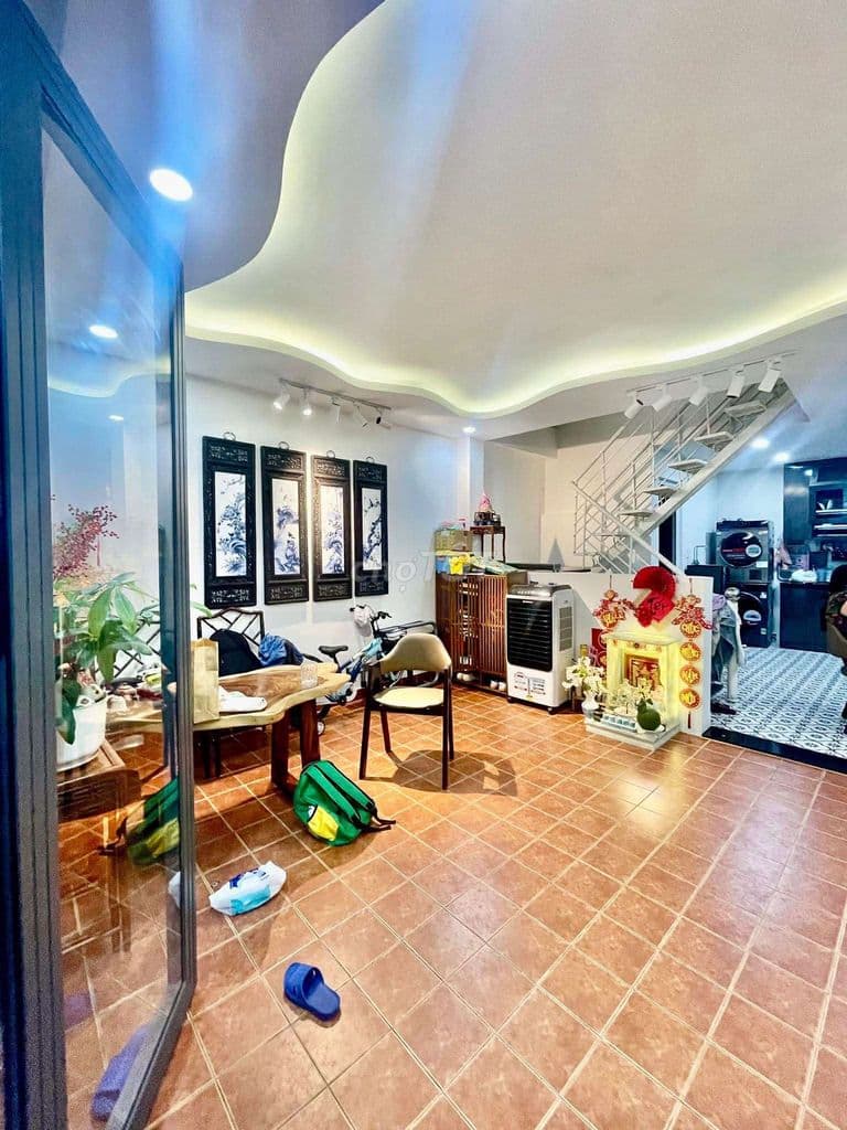 Nhà đẹp 2 Tầng 56m2, ngang 5m, Bình Tân, gần Aeon, 4.3T