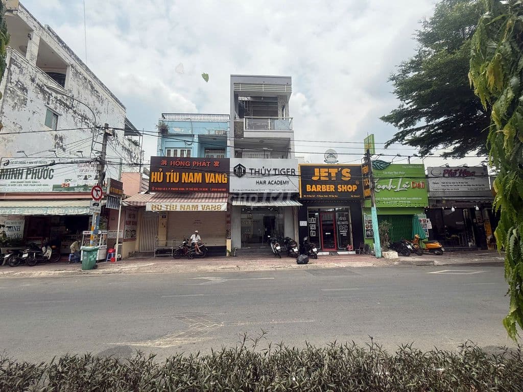 Nhà 1T2L mặt tiền Đại Lộ 2 Phước Bình gần Đỗ Xuân Hợp giá chỉ 17 tỷ
