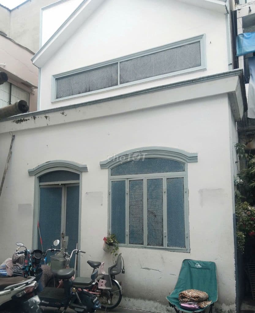 Nhà Trung Tâm Q4 68m2 Ngang Lớn Sát MT Giá Hơn 6 Tỷ