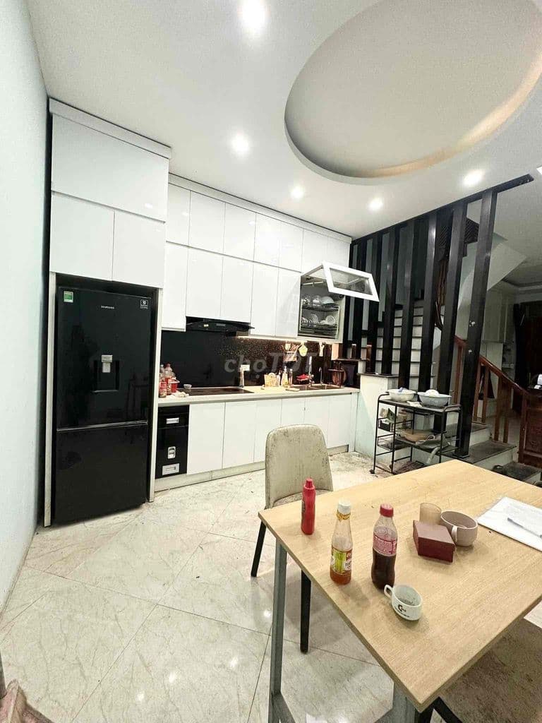 CHỈ 7,9 TỶ - Nhà đẹp phố Khương Đình, Dt: 47m2*5T, 2 thoáng, Gần Ôtô. - Ảnh 2