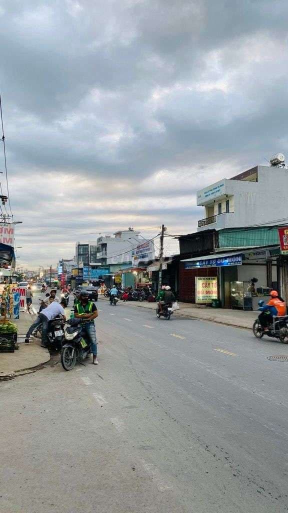 Phân lô, sát vành đai 3, chợ Long Trường, dân trí cao chỉ 3tỷ hơn