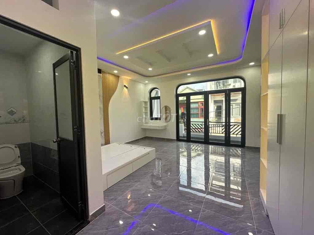 NHÀ MỚI Ở NGAY TẶNG FULL NỘI THẤT -3 TẦNG - 70M2-QUẬN 12 - GIÁ6,98 TỶ - Ảnh 3