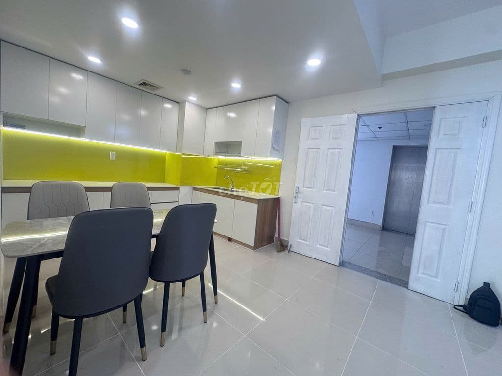 Bán căn hộ tầng 19, lô A của Ccư 1050 Phan Chu Trinh, có sẵn 2PN + 2wc - Ảnh 2