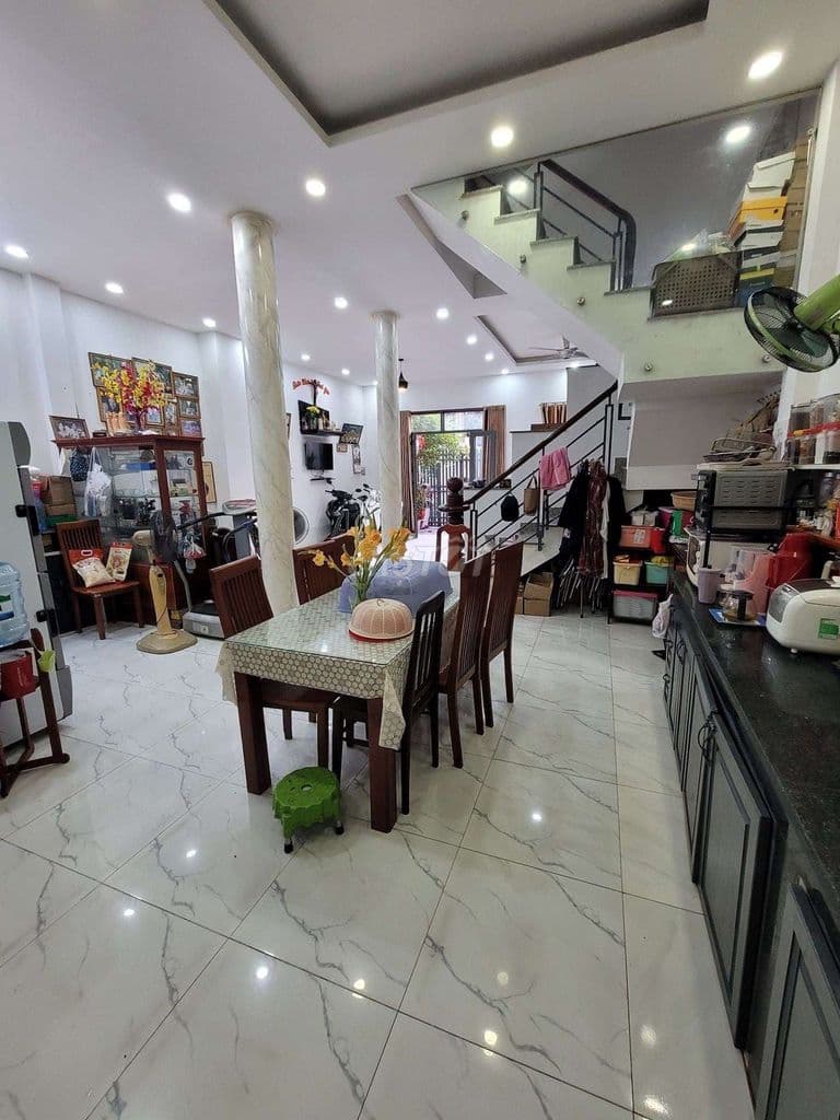 HXH Quang Trung, ~100 m2, ngang 6,6m, 3 tầng, nhỉnh 8 đồng. - Ảnh 2