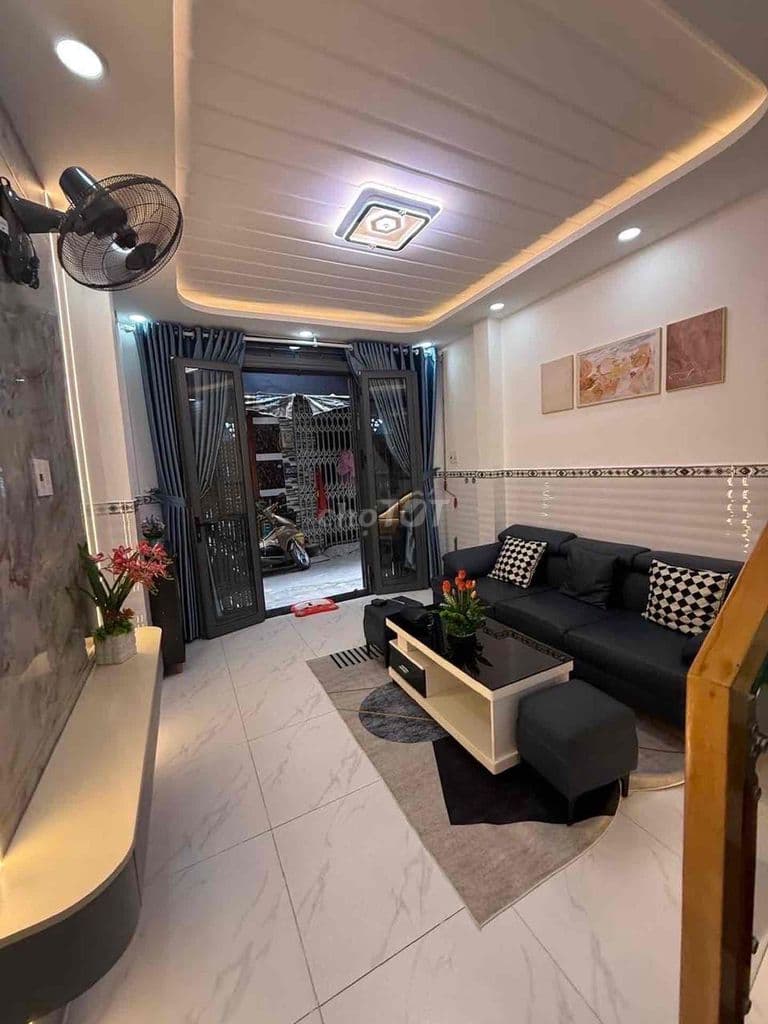 Ngay Chợ Tân Trụ, HXH, 4 x 10 , 2 Tầng, Nội Thất Đẹp, 5.1 Tỷ - Ảnh 2