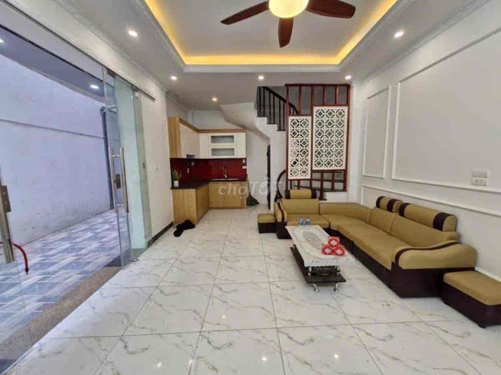 NHÀ HIẾM PHỐ NGUYỄN KHOÁI XÂY MỚI LONG LANH Ở NGAY - Ảnh 2