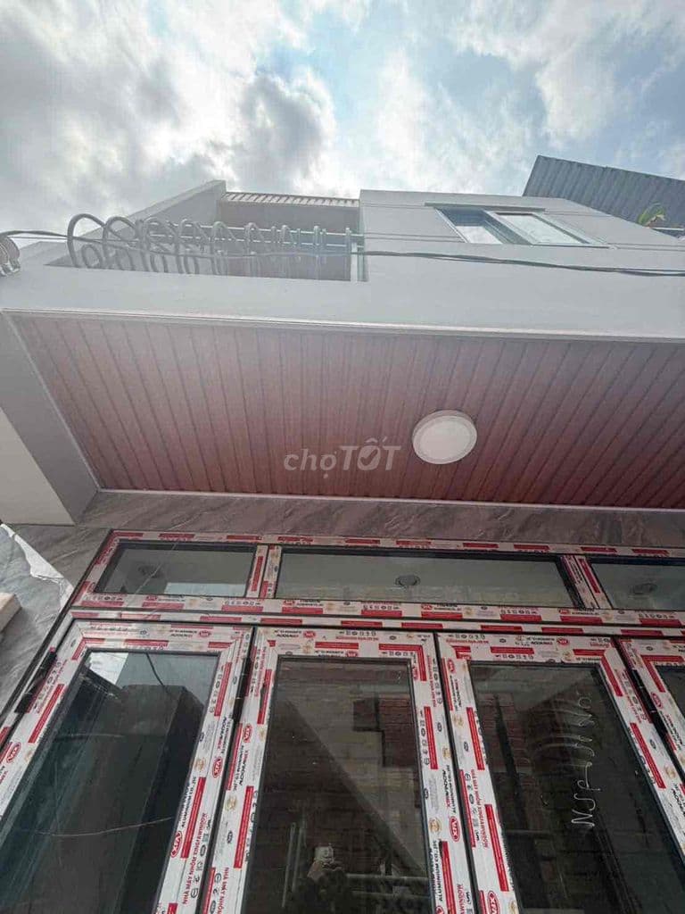 nhà mới 2pn,18m2 hẻm huynh tấn phát q7