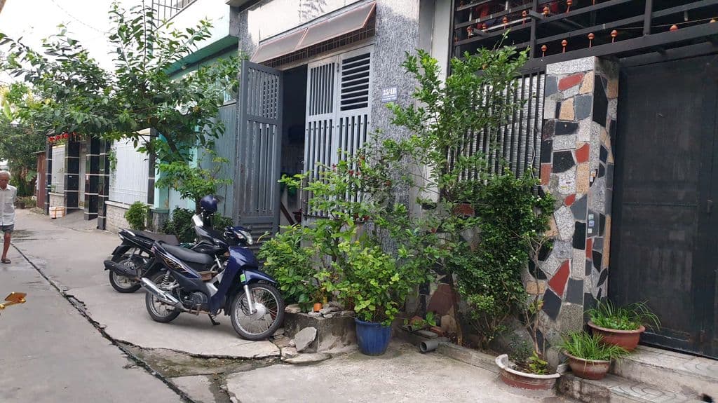 Nhà DT 6.2m*12m, 2 lầu, sổ hồng riêng, gần ngã 3 chợ Bùi Môn - Hóc Môn - Ảnh 2