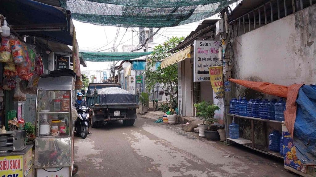 ĐẤT FULL THỔ CƯ HẺM XE HƠI 6,5m cạnh sân bóng CV9 - Chợ Phú Thuận - Ảnh 2