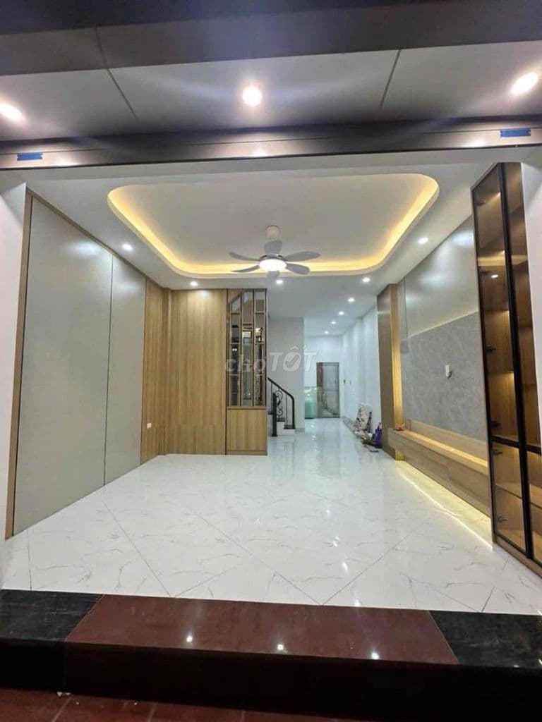 S.I.Ê.U H.I.Ế.M – 40m – 5 TẦNG – 5x T.Ỷ – TRUNG TÂM T.Â.Y H.Ồ – Ô TÔ