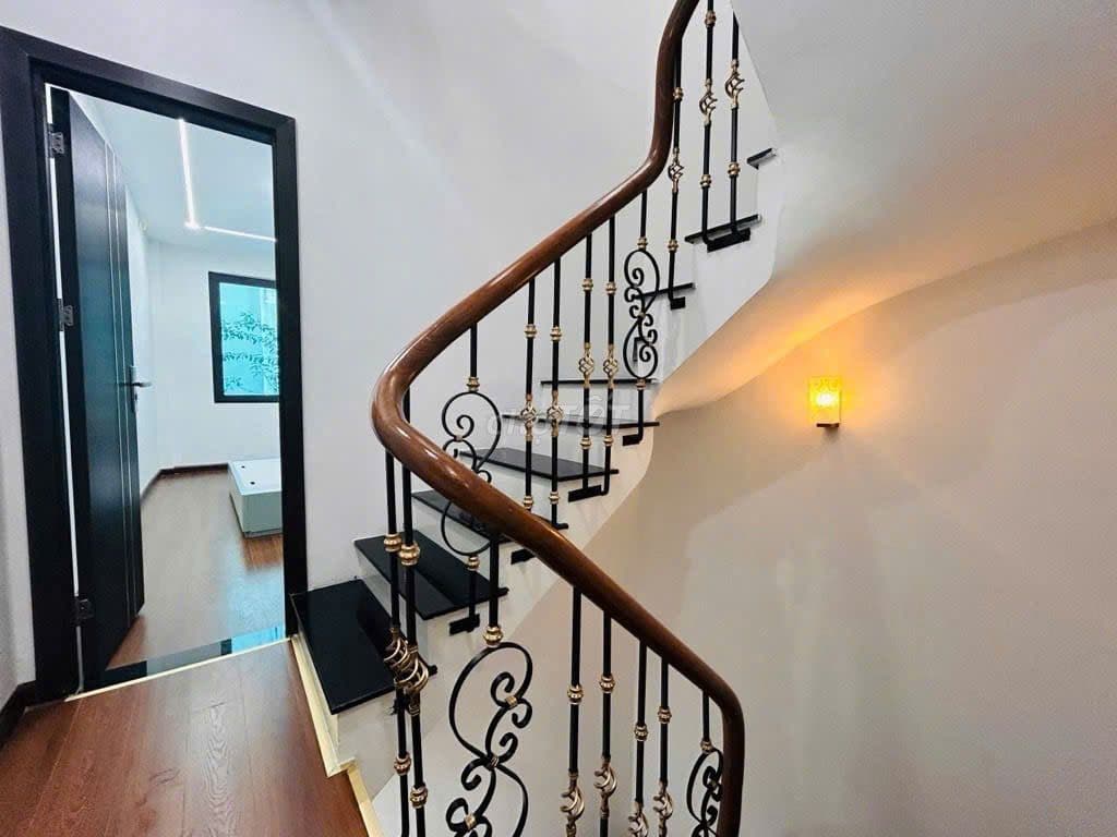 BÁN NHÀ NGUYỄN TRÃI – GẦN VINHOMES ROYAL– NGÕ THÔNG –THOÁNG –7,95 TỶ - Ảnh 3