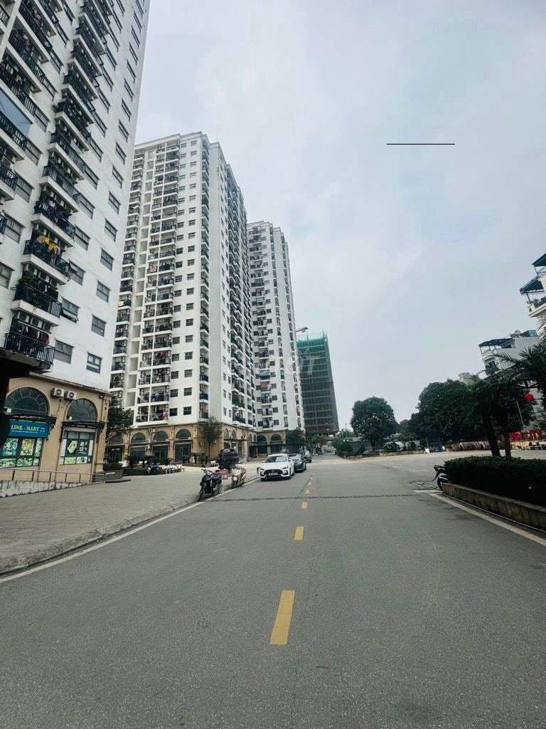 Vị trí vàng - Khu phân lô - Mặt tiền 6m - 6 tầng thang máy kinh doanh