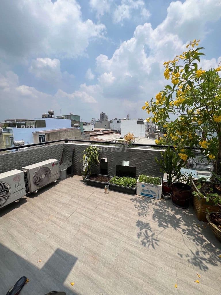 Nhà Mã Lò, 42m², 4x10m, 4 Tầng, 4 PN, Hẻm xe hơi, giá chỉ 4 Tỷ
