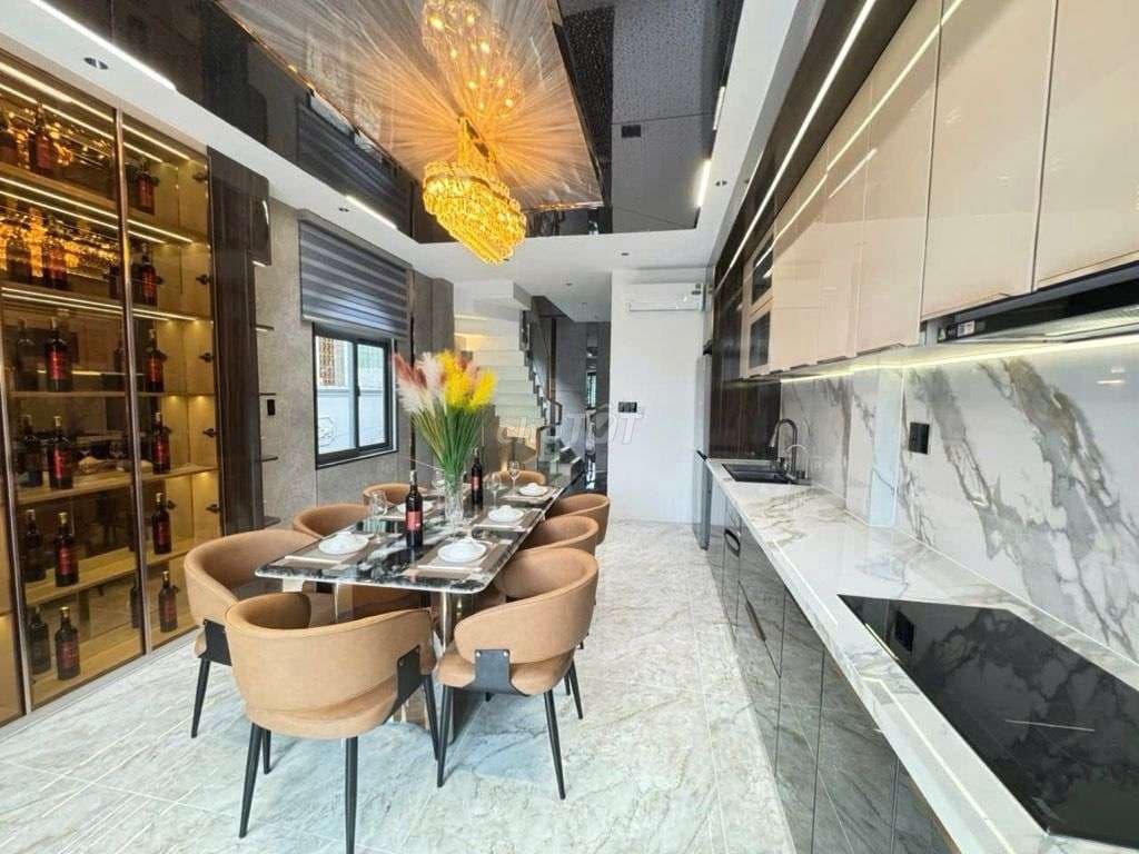 BÁN NHÀ LŨY BÁN BÍCH - 5X18M - NỘI THẤT CAO CẤP - 5 TẦNG - GIÁ 10,8 TỶ