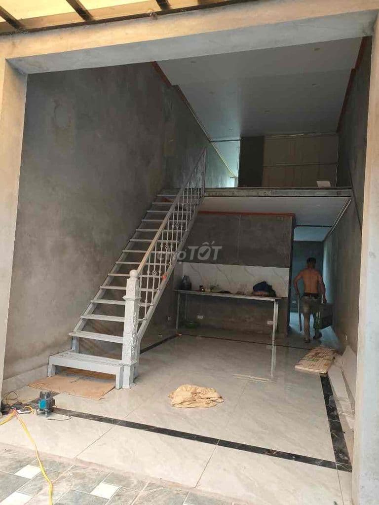 HƠN 1 TỶ CÓ NHÀ MỚI CẤP 4 GÁC XÉP SIÊU QUẦN, TT OAI-GẦN PHỐ-60M; 2NGỦ - Ảnh 2