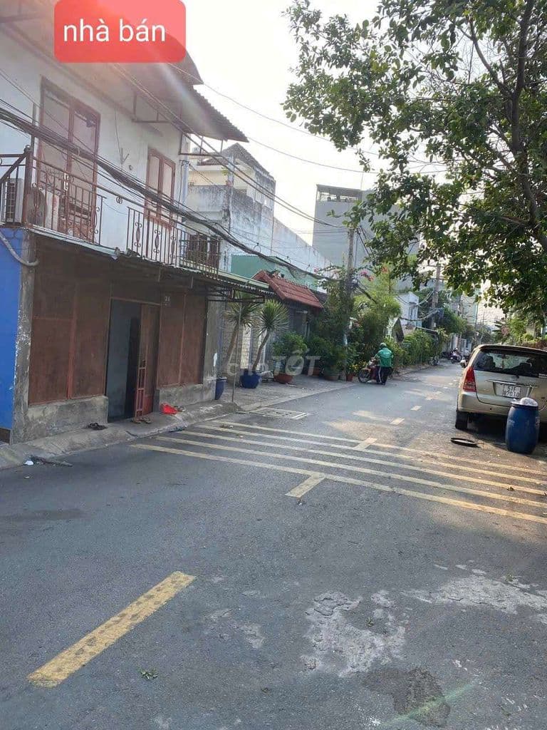 NHỈNH 2 TỶ ...CÓ NHÀ TRUNG TÂM