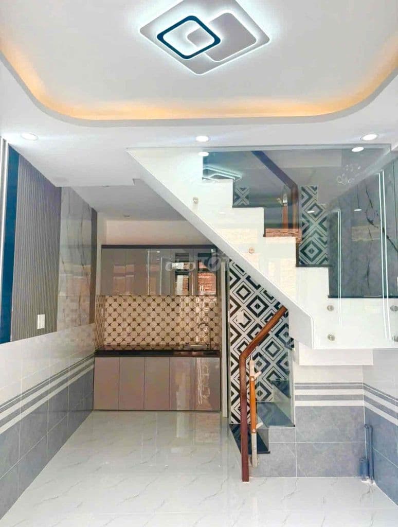 Tôi bán nhà 36 m2, Sổ hồng, 1 trệt. 1 lầu, Tuyệt đẹp. Quận 7 - Ảnh 2