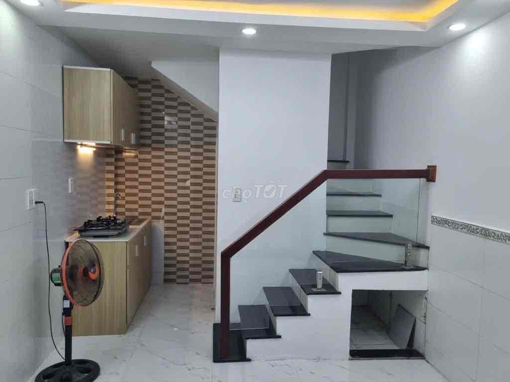 🏡 NHÀ 2 TẦNG SỔ HỒNG RIÊNG GẦN CHỢ THẠCH ĐÀ - Ảnh 2
