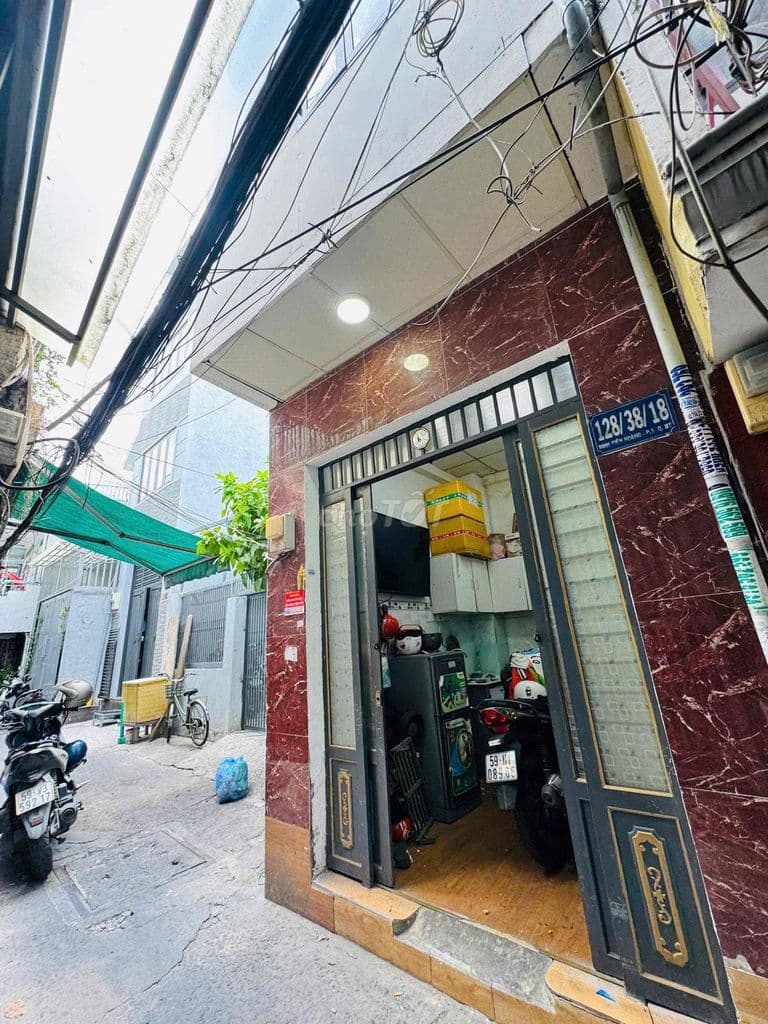 BÁN GẤP ,Mình có việc cần bán gấp nhà 28M2 SÁT Q1 CHỈ 2 PHÚT ĐI XE - Ảnh 2