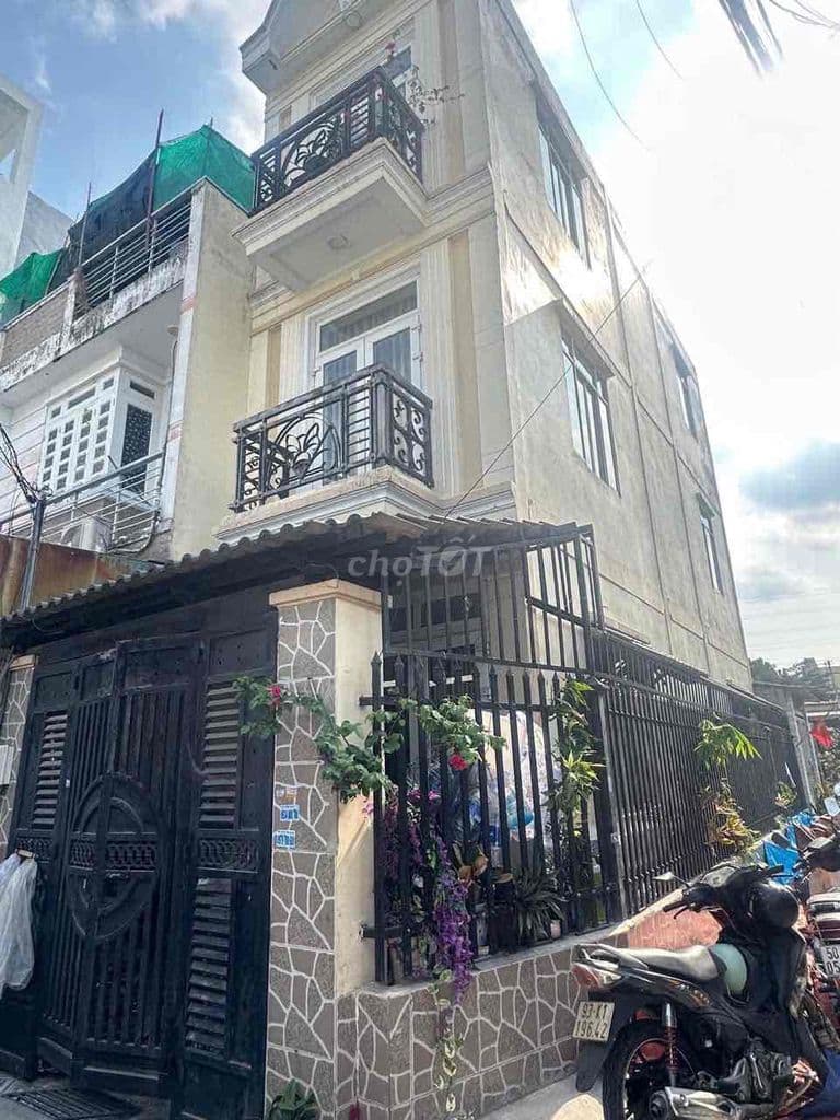 NHÀ ĐẸP 2 MẶT HẺM OTO KHU HIỆP THÀNH CITY GIÁ CHỈ HƠN 4TỶ