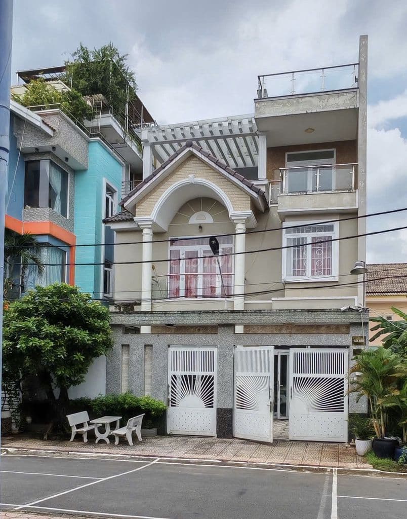 Bán biệt thự KDC Vĩnh Lộc Bình Tân. DT: 10x19, đổ 3 tấm.