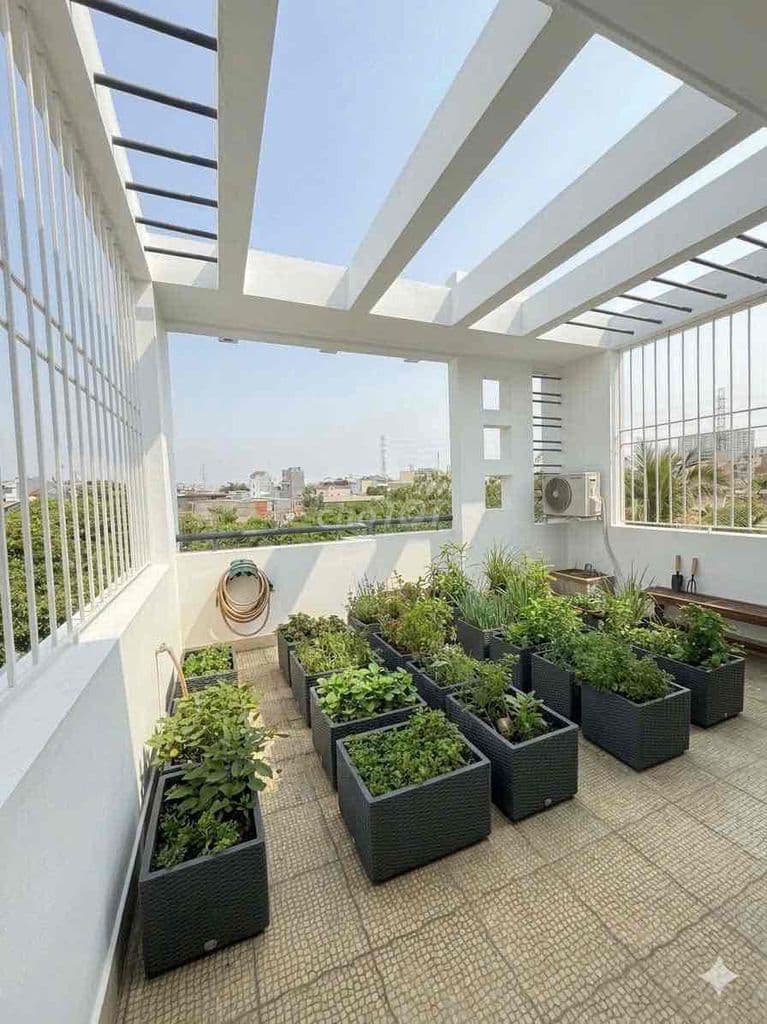 Bán nhà 1 trệt 2 lầu 5x17m hẻm xe hơi gần trường Hoa Lư XLHN Q.9 - Ảnh 3