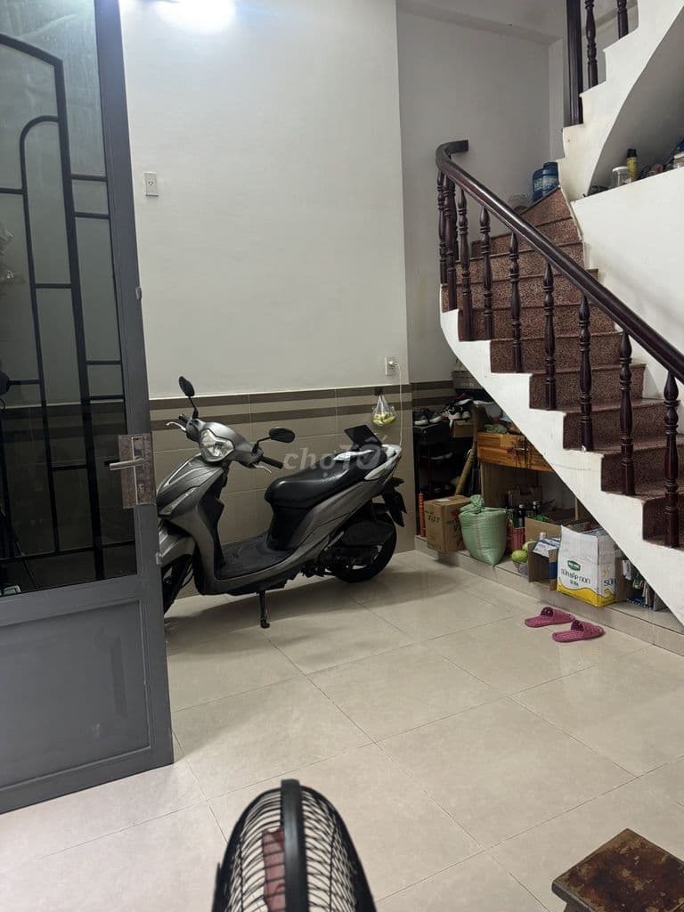 NHÀ NGANG HƠN 5M, TRỆT 3 LẦU ĐÚC, THOÁNG MÁT LÝ THƯỜNG KIỆT P9 TB - Ảnh 2