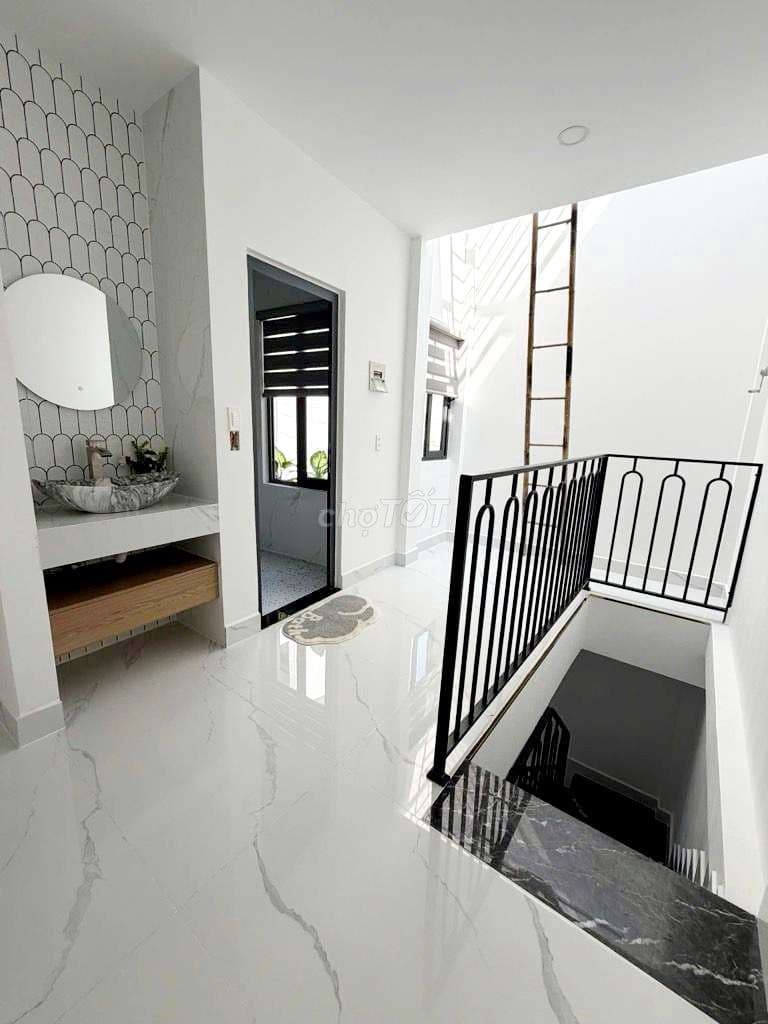 NHÀ ĐẸP Ở LIỀN HẺM XE HƠI NGUYỄN SƠN, VĂN CAO - 56M2 CHỈ 7 TỶ XÍU - Ảnh 3